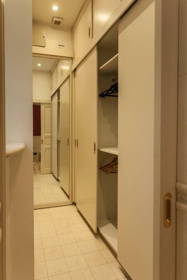 Filip'S Palace Luxurious Apartment 류블랴나 외부 사진