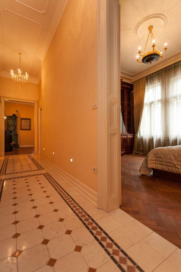 Filip'S Palace Luxurious Apartment 류블랴나 외부 사진