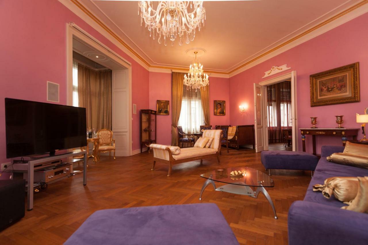 Filip'S Palace Luxurious Apartment 류블랴나 외부 사진