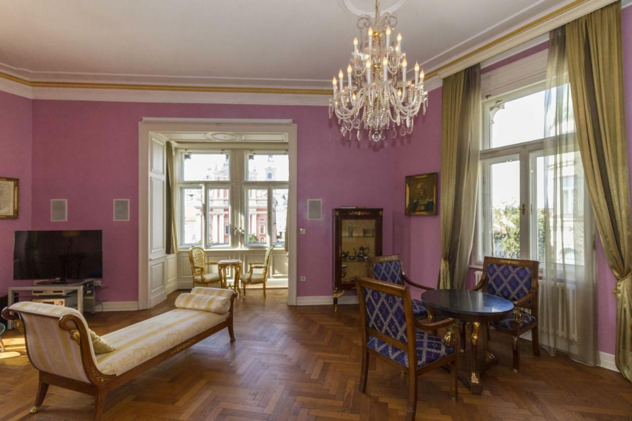 Filip'S Palace Luxurious Apartment 류블랴나 외부 사진